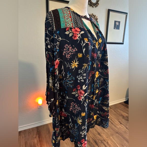 Umgee Bohemian Flare Sleeve Floral Dress 🌺 (fits M-XL) - Picture 2 of 7